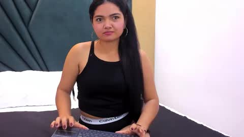 Dalyla  online show from November 2025 11:56:02 AM