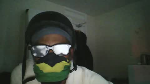 Snapshot of dameasyuk1 chatting on July 2026 04:19:01 AM dameasyuk1 online show from July 2026 04:19:01 AM