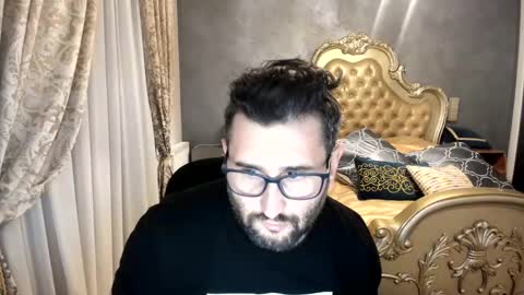 Snapshot of damian1112 chatting on January 2025 04:28:02 PM damian1112 online show from January 2025 04:28:02 PM