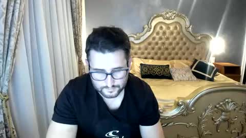 Snapshot of damian1112 chatting on January 2025 03:51:02 PM damian1112 online show from January 2025 03:51:02 PM