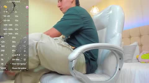 DAMIAN online show from January 2025 03:35:01 PM