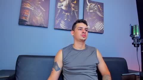 Damian Oliver online show from February 2025 04:51:02 AM