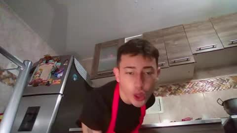 Snapshot of damian_de chatting on February 2025 12:10:02 AM damian_de online show from February 2025 12:10:02 AM