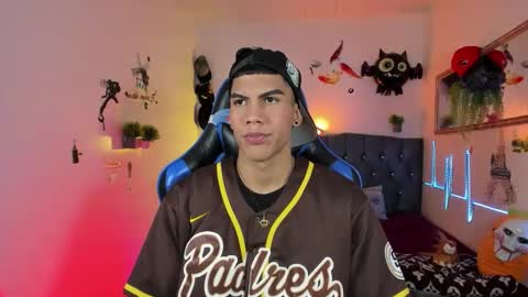 Damian online show from November 2025 03:09:01 AM