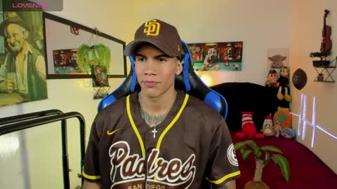 Damian online show from April 2026 01:05:02 AM