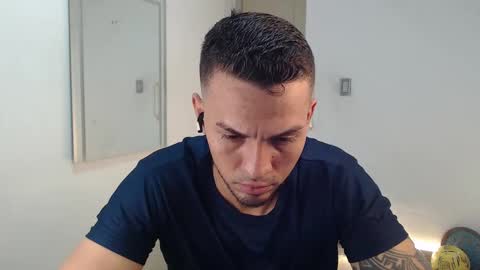 Snapshot of damian_muscle chatting on September 2025 06:07:01 PM Damian online show from September 2025 06:07:01 PM