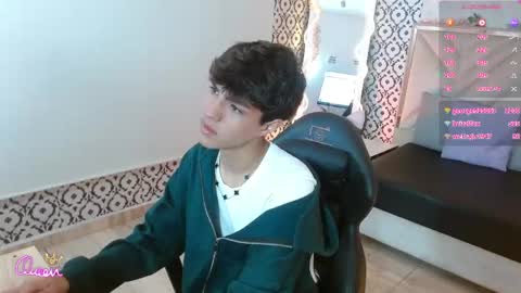 Snapshot of damian_tay chatting on April 2026 11:33:01 AM damian_tay online show from April 2026 11:33:01 AM