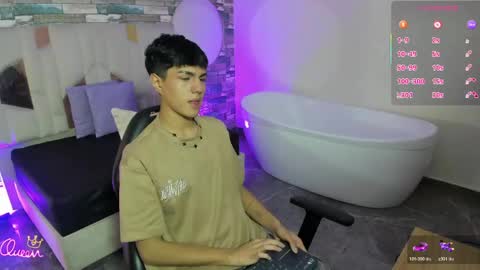 Snapshot of damian_tay chatting on May 2026 11:37:01 AM damian_tay online show from May 2026 11:37:01 AM