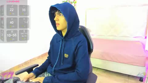 damian_tay1 online show from July 2026 11:30:02 AM