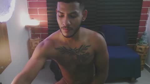 instagram damiannreed. online show from February 2025 11:06:02 PM