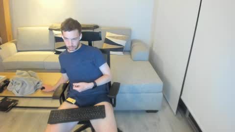 Snapshot of damiano007 chatting on February 2025 09:22:01 PM CockandLoad online show from February 2025 09:22:01 PM