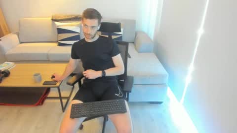 Snapshot of damiano007 chatting on February 2025 11:59:02 AM CockandLoad online show from February 2025 11:59:02 AM