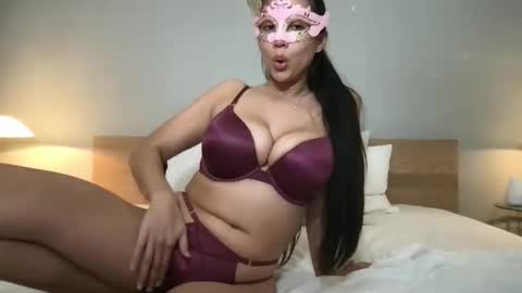 Damira Lux online show from January 2025 04:22:02 AM