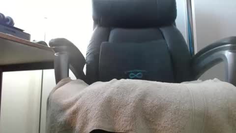 Snapshot of damn_yankee_ca chatting on October 2025 10:25:02 PM damn_yankee_ca online show from October 2025 10:25:02 PM