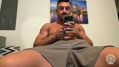 Snapshot of damnimhandsome25 chatting on November 2025 11:20:02 AM Clyde online show from November 2025 11:20:02 AM