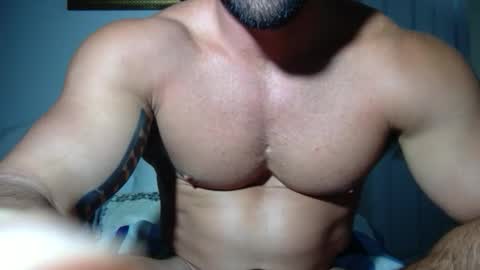 Snapshot of damnimhandsome25 chatting on June 2026 05:29:02 PM Clyde online show from June 2026 05:29:02 PM