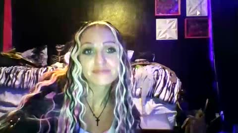 Snapshot of damnitjanet13 chatting on April 2026 12:14:02 PM damnitjanet13 online show from April 2026 12:14:02 PM