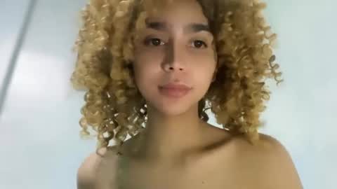 damnperfectxx online show from May 2026 01:00:01 AM