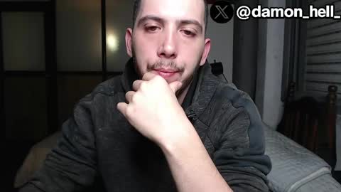 Snapshot of damon_hell chatting on May 2026 04:18:02 AM Damon online show from May 2026 04:18:02 AM