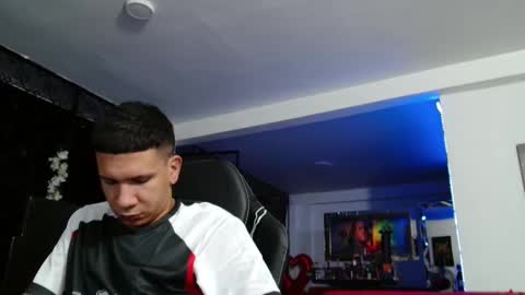 damyan_2003 online show from November 2025 03:16:02 AM