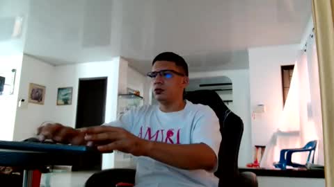 Snapshot of damyan_2003 chatting on May 2026 02:03:01 PM damyan_2003 online show from May 2026 02:03:01 PM