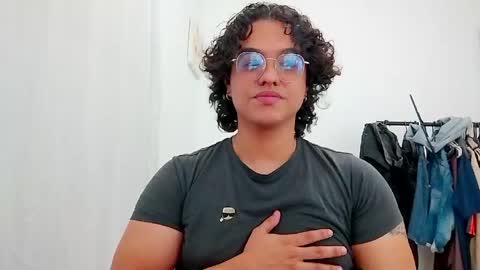 Diane Blosson online show from April 2026 01:23:02 AM