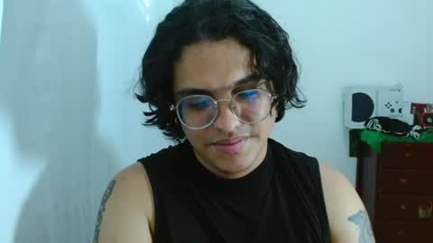 Snapshot of dan_blous chatting on July 2026 08:48:02 PM Diane Blosson online show from July 2026 08:48:02 PM