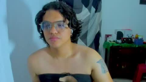 Snapshot of dan_blous chatting on July 2026 11:52:02 PM Diane Blosson online show from July 2026 11:52:02 PM