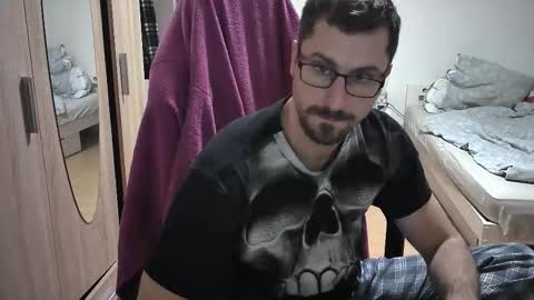 King Dan online show from October 2025 06:41:02 PM