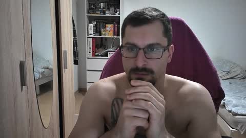 King Dan online show from October 2025 06:57:02 PM