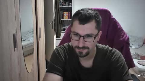 King Dan online show from October 2025 07:38:02 PM