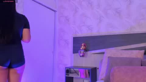 Dana online show from April 2026 09:15:02 PM