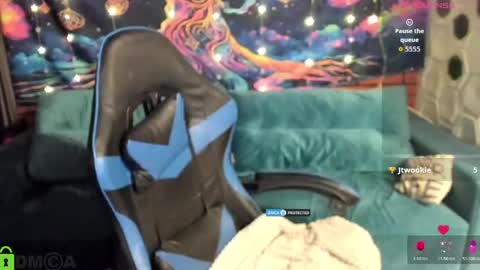 dances_queen online show from March 2026 08:07:01 AM