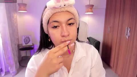 Snapshot of dandara_thompsson chatting on October 2025 07:11:01 PM Dandara   online show from October 2025 07:11:01 PM