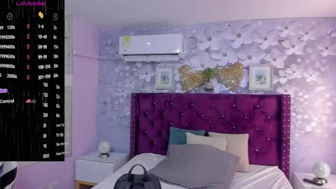 Daniela online show from February 2025 11:33:01 AM