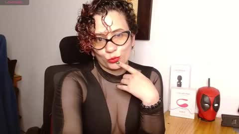 Snapshot of daneshka_naughty chatting on December 2024 03:32:01 AM DANESHKA online show from December 2024 03:32:01 AM