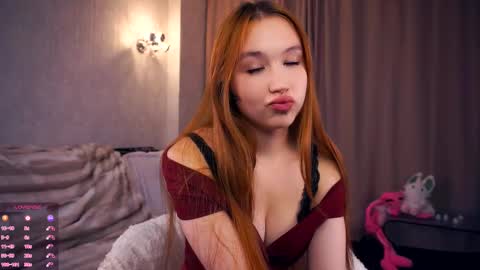 Snapshot of danettecastlen chatting on October 2025 07:35:02 PM Astrid online show from October 2025 07:35:02 PM