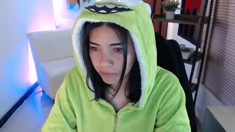 Snapshot of dangel_noir6 chatting on February 2026 11:29:02 AM Veronica online show from February 2026 11:29:02 AM