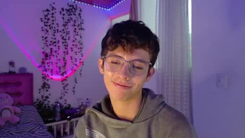 Snapshot of dani_dancer chatting on June 2026 09:29:02 PM Dani Dancer online show from June 2026 09:29:02 PM