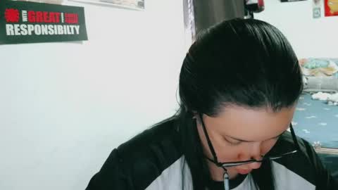 Snapshot of dani_jocelyn chatting on May 2026 08:48:01 PM dani y jocelyn online show from May 2026 08:48:01 PM