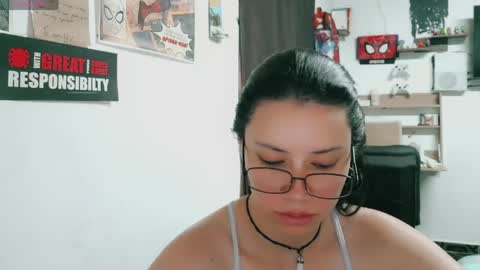 Snapshot of dani_jocelyn chatting on May 2026 07:32:01 PM dani y jocelyn online show from May 2026 07:32:01 PM