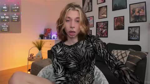 Daniel online show from November 2025 08:02:01 PM