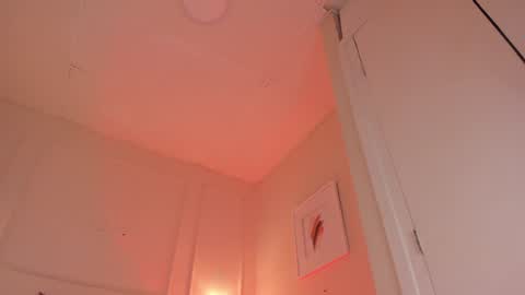 Snapshot of dani_skinny_ chatting on December 2024 02:44:01 PM Hi I am Dani online show from December 2024 02:44:01 PM