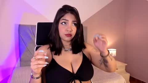 Snapshot of dania22_ chatting on March 2026 01:33:01 PM dania22_ online show from March 2026 01:33:01 PM