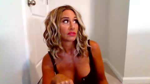 DaniBrass1 online show from June 2026 01:31:02 PM