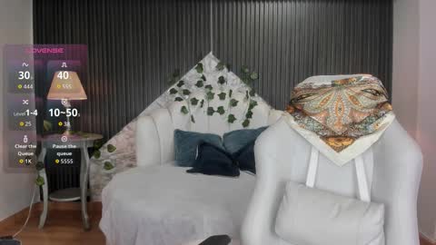 Snapshot of danicollinn chatting on December 2025 08:36:02 PM Daniela online show from December 2025 08:36:02 PM