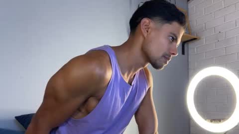 Daniel  online show from January 2025 11:43:01 PM