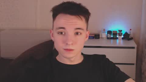 Daniel  Jerry online show from December 2025 07:21:02 PM