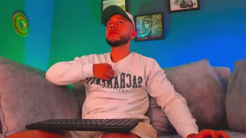 daniel_kingxxx online show from April 2026 12:42:01 PM