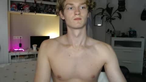 Snapshot of daniel_yumm chatting on June 2026 03:55:02 PM Daniel online show from June 2026 03:55:02 PM